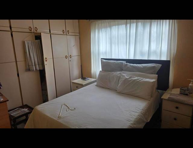 2 BEDROOM HOUSE FOR SALE IN UMLAZI BB